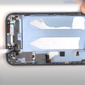 Our iPhone 14 Plus Repair Services You Can Count On -100.jpg